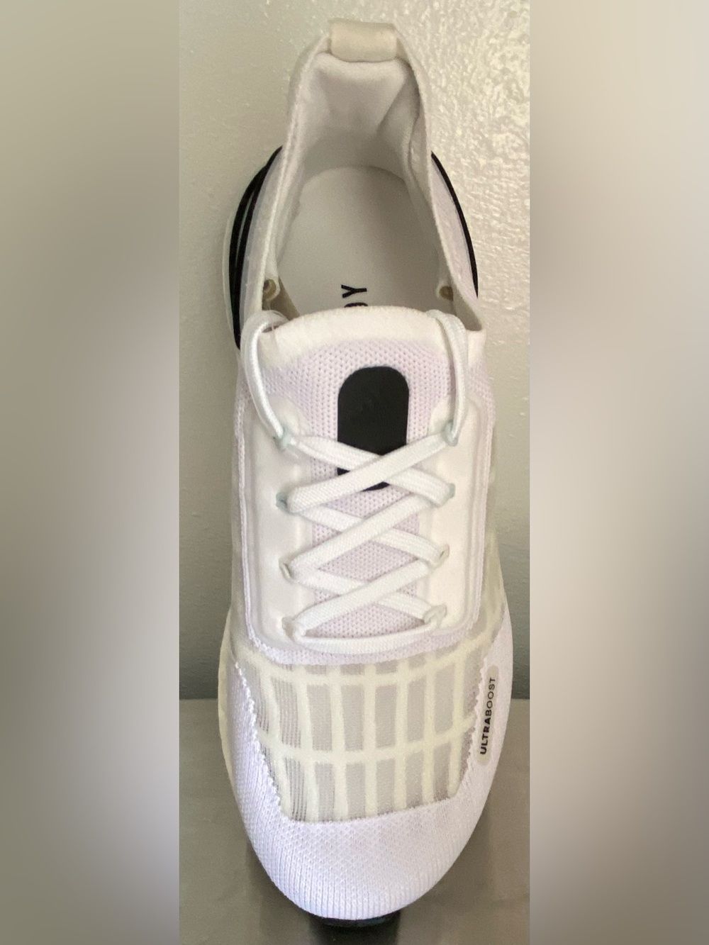 NEW-ADIDAS WOMENS SUPER LIGHTWEIGHT ATHLETIC RUNNING SHOE - Picture 2 of 15